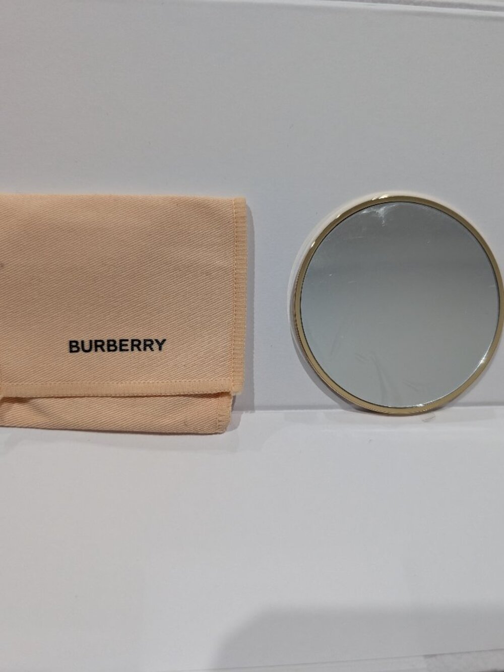 Burberry goddess purse mirror accessory